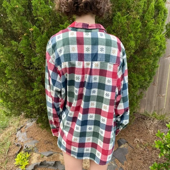 Vintage American Sweetheart Plaid Button-Up Shirt in Red, Green, and White - Picture 6 of 8